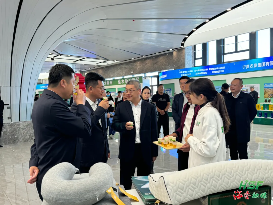 海墾集團考察團參加中國農民豐收節農墾慶祝活動，并與黑龍江、吉林多家企業座談交流